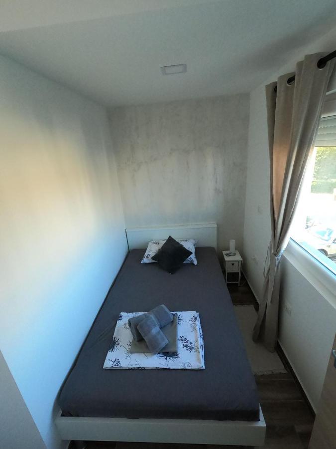 Apartment Natalia Valbandon Екстериор снимка