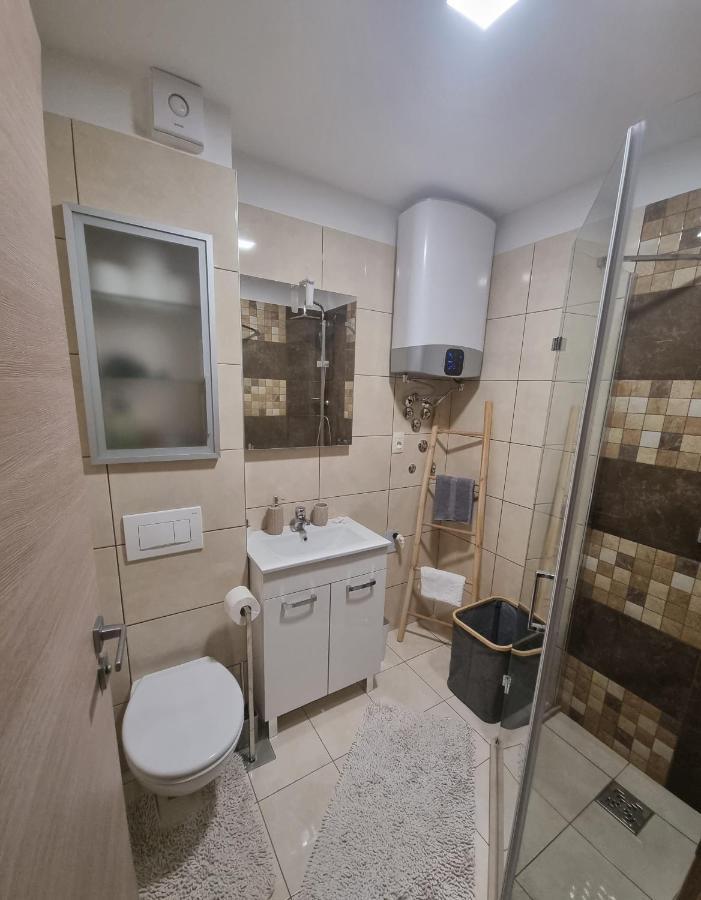 Apartment Natalia Valbandon Екстериор снимка